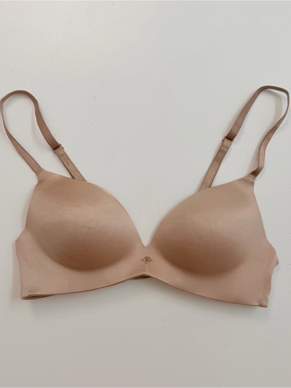 Victorias Secret So Obsessed No Wire Padded Molded Cups Bra Adjustable Nude Tan